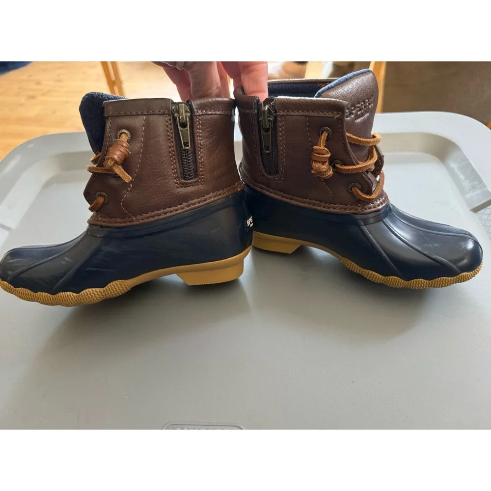 Sperry Kids Saltwater Duck Boots Navy Brown Blue CG55203A Size 11M